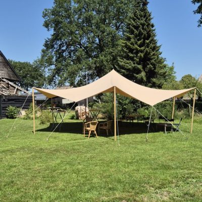 Houtenpalen Stretchtent